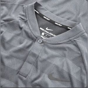 Nike Zonal Golf Polo size Medium in Grey